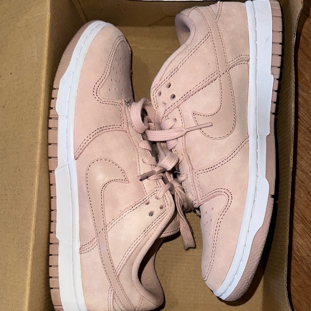 Nike Dunk Low PRM MF - Pink Oxford and White